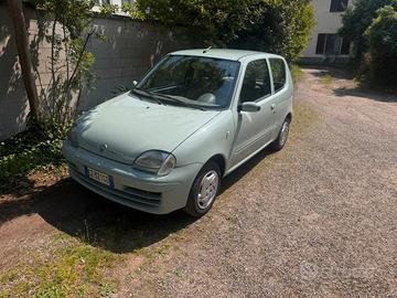 Fia 600 2005