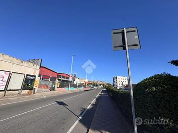 CAPANNONE A CAGLIARI