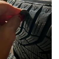 4 gomme invernali + 4 cerchi  per Peugeot 2008
