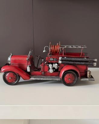 Modellino camion dei pompieri vintage in metallo