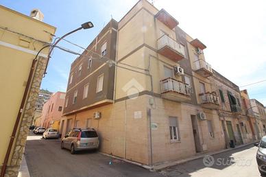 5 LOCALI A ERICE