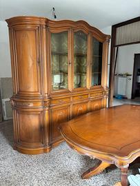 Soggiorno classico completo: Vetrina Tavolo Sedie