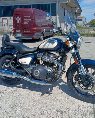 Royal Enfield Super Meteor Celestial