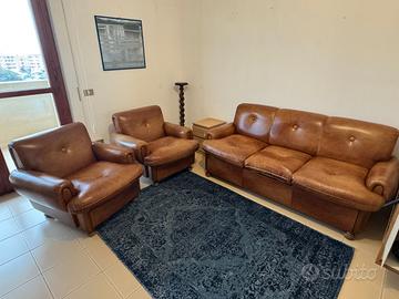 Divano Letto + 2 Poltrone in Pelle