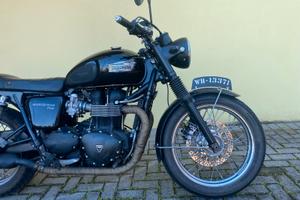 Triumph bonneville T100