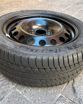 Ruota completa: pneumatico 225/50R 17 + cerchio 17