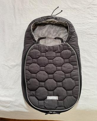 Sacco ingleisna new born