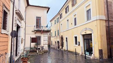 Appartamento nel cuore del centro storico completa