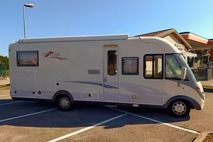 Motorhome Carthago Chic I51 2006 FULL OPTIONAL