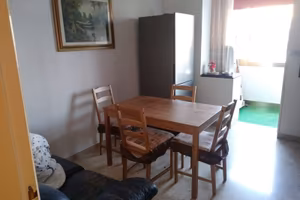 3 posti in camere singole ammobiliate in Bari