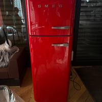 Frigorifero Smeg rosso