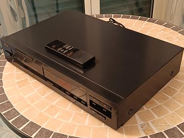 Lettore CD vintage con telecomando