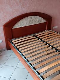 splendido letto matrimoniale in legno di ciliegio
