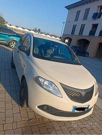 Lancia Ypsilon GPL
