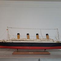 Modello R.M.S. Titanic in Legno