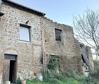 Rustico / Casale di 120 m² con 3 locali a Vejano