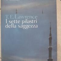 Libro T.E.Lawrence I sette pilastri della saggezza