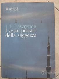 Libro T.E.Lawrence I sette pilastri della saggezza