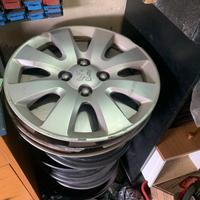 Peugeot 207(dal 2006)cerchi da “15+ copri cerchi
