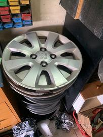 Peugeot 207(dal 2006)cerchi da “15+ copri cerchi