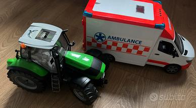 Ambulanza Bruder e trattore - giochi per bambini