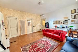 4 LOCALI A TORTONA