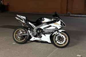 Yamaha R1 2008