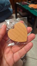 Chiavetta USB in legno cuore nuova