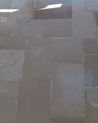 PIETRA lavorata e levigata