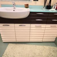 mobile da bagno e relativi sanitari