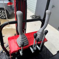 Mini escavatore 10qli noleggio 120/gg