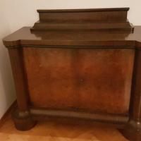 Piccola credenza