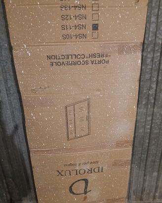 Porta scorrevole in cristallo per box doccia