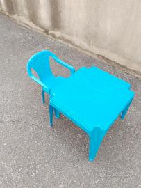 Tavolino con sedia per bimbi