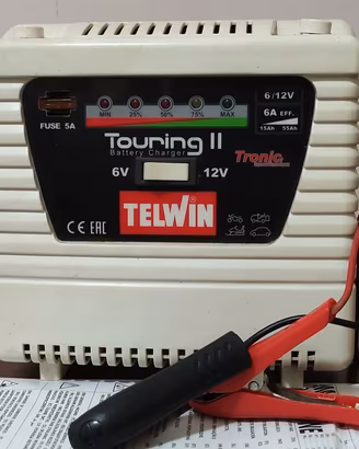 Caricabatteria auto TELWIN II.