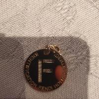 Ciondolo F fendi