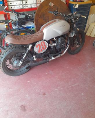 Moto guzzi nevada 750 cafe racer