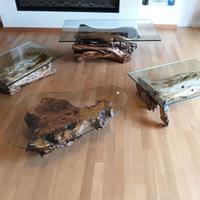 Tavoli su tronchi d'olivo