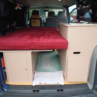 Camperizzazione rimovibile VW T5 Caravelle