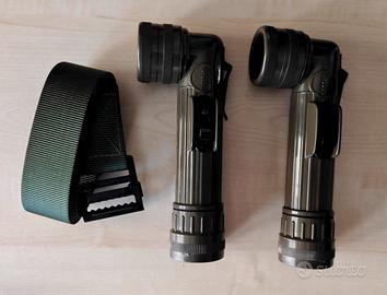 due torce militari con filtri luce e cinta