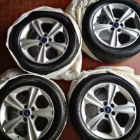 Carchi in lega Ford kuga 2019