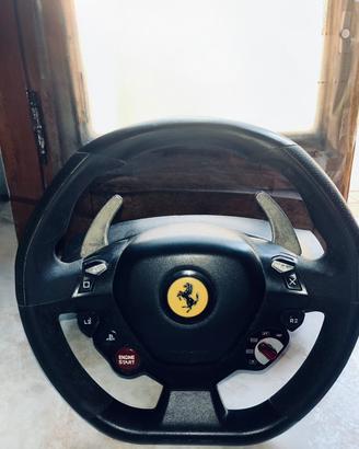 Volante Ps5/4 Ferrari Thrustmaster+ pedali (2pack)