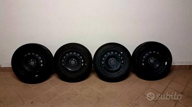 Gomme invernali 175/65 R15 84T + 4 cerchi in ferro