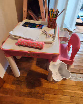 Tavolo gioco con sedia