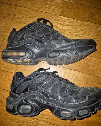 Nike Air Max Plus TN Triple Black - Taglia 38 - Or