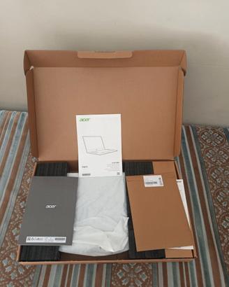 computer portatile Acer nuovo mai usato
