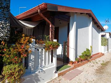 Bungalow villaggio l'oasi club Tor San Lorenzo