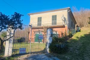 Casa indipendente con giardino