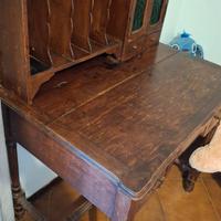 Antico scrittoio con ribalta in legno massello – f