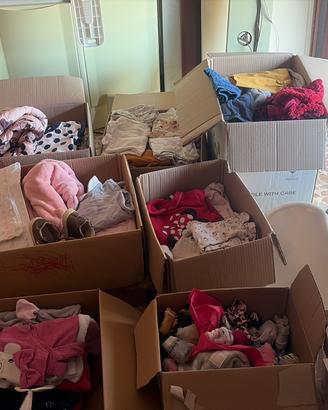 Abbigliamento e altro per neonati